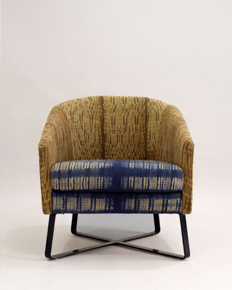 Sillón artesanal tapizado Shibori Azul y Verde | Mariana Vallejo